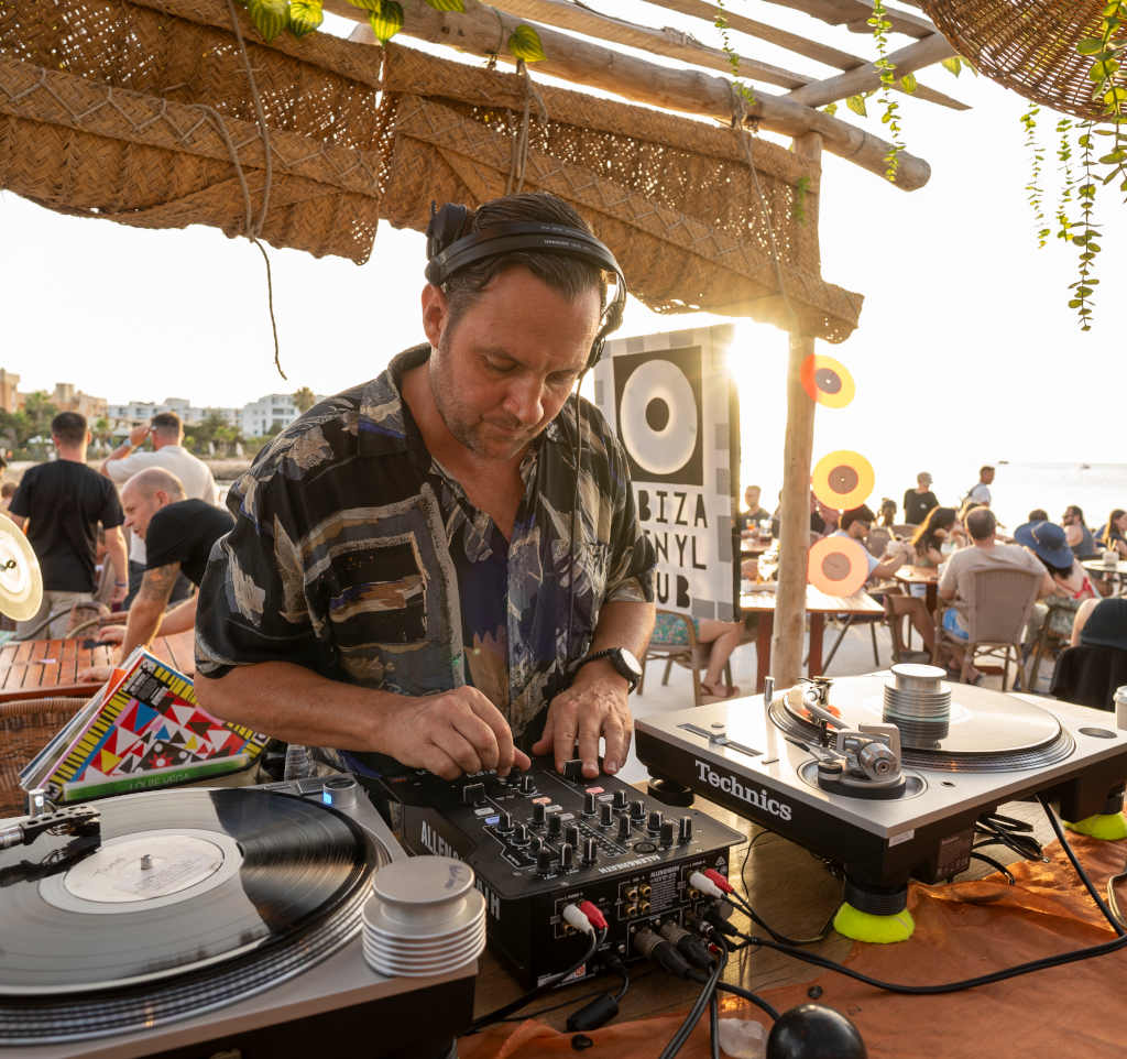 DJ-Cuadrado